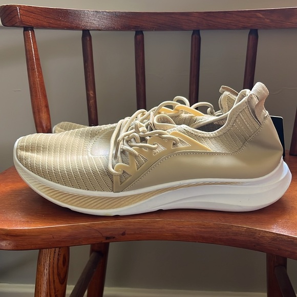 NWT Echo Unltd Men’s Cream/Tan Sneakers Size 9.5 - Picture 10 of 10